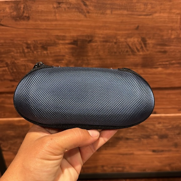 Hobie zipper sunglasses/eyeglasses semi-hard case (acc) - Picture 4 of 4